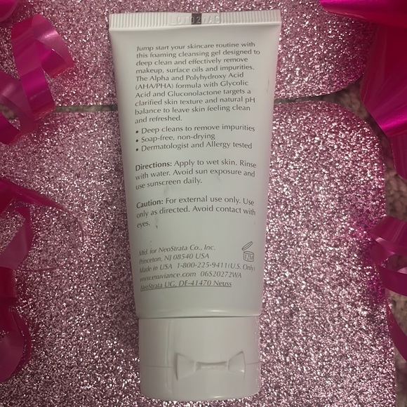 Exuviance deep clean AHA cleanser normal combination - Picture 2 of 3